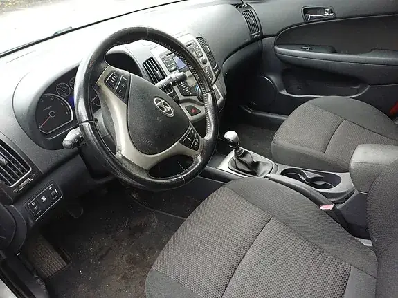 Hyundai I30 2009 photo 2
