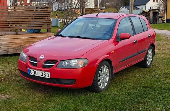 Nissan Almera
