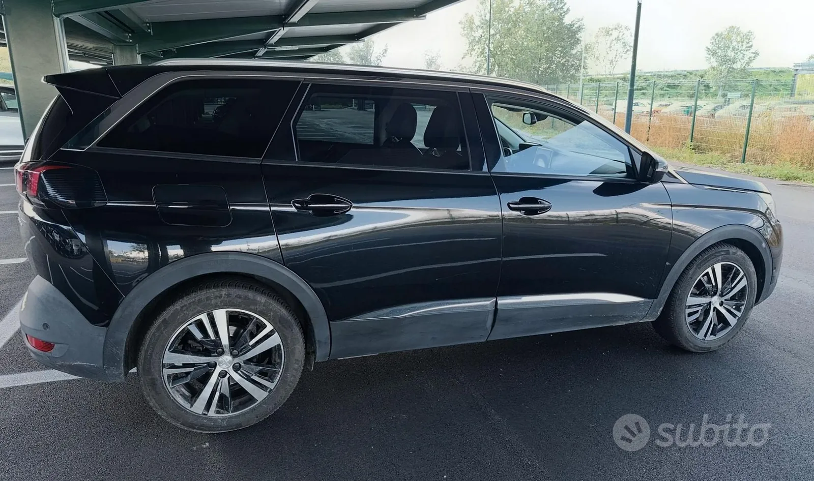 Peugeot 5008 2017 photo 2