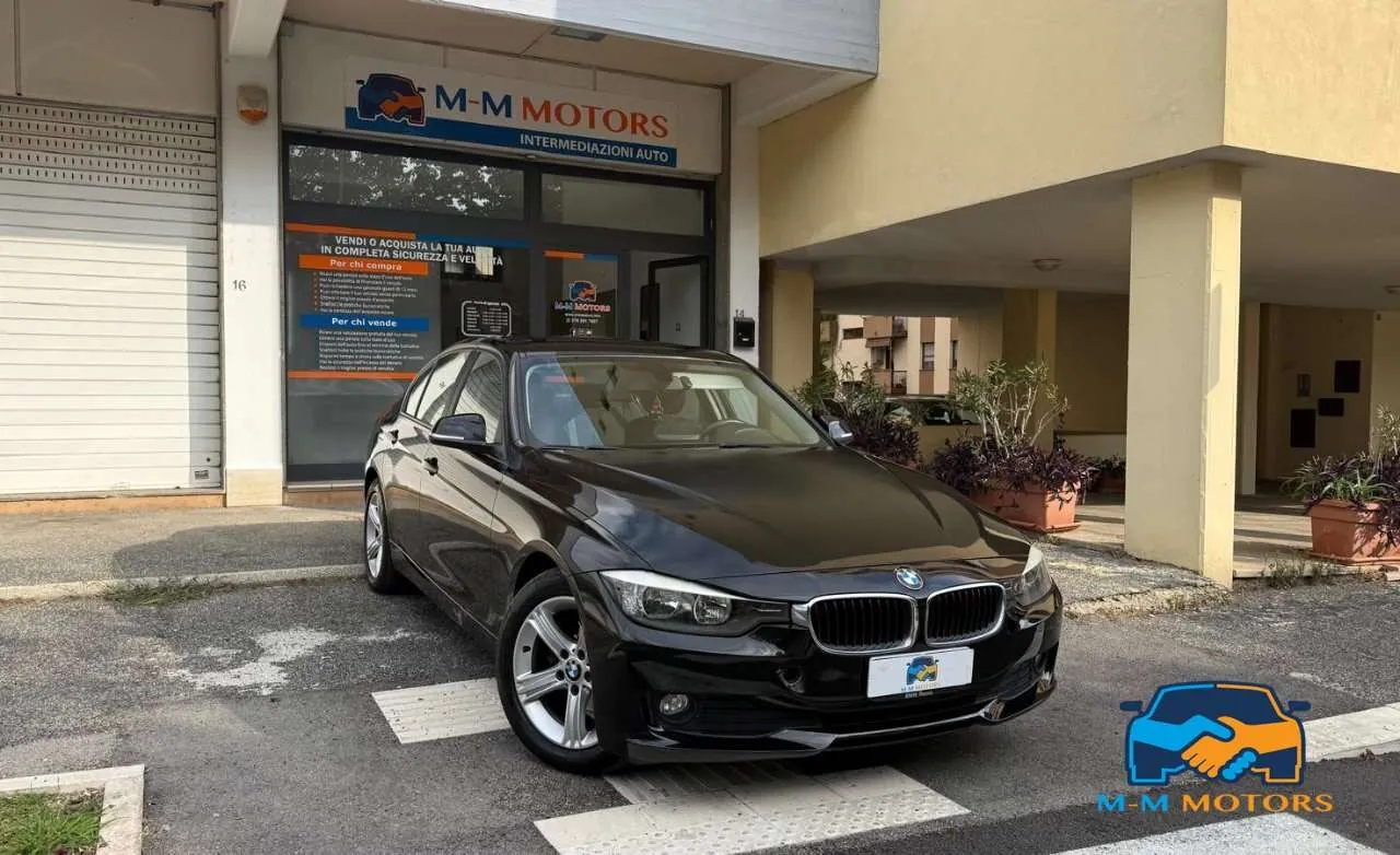 BMW 318D 2013 photo 3