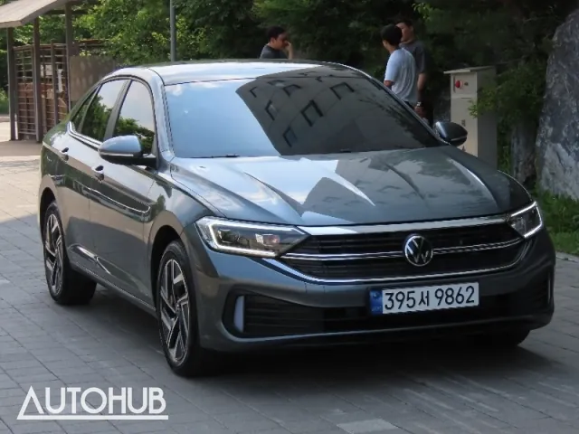 Volkswagen Passat 2024 photo 2
