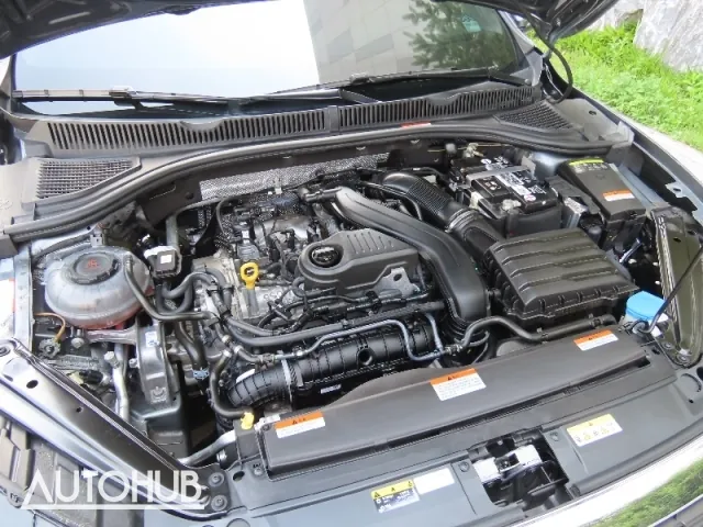 Volkswagen Passat 2024 photo 5