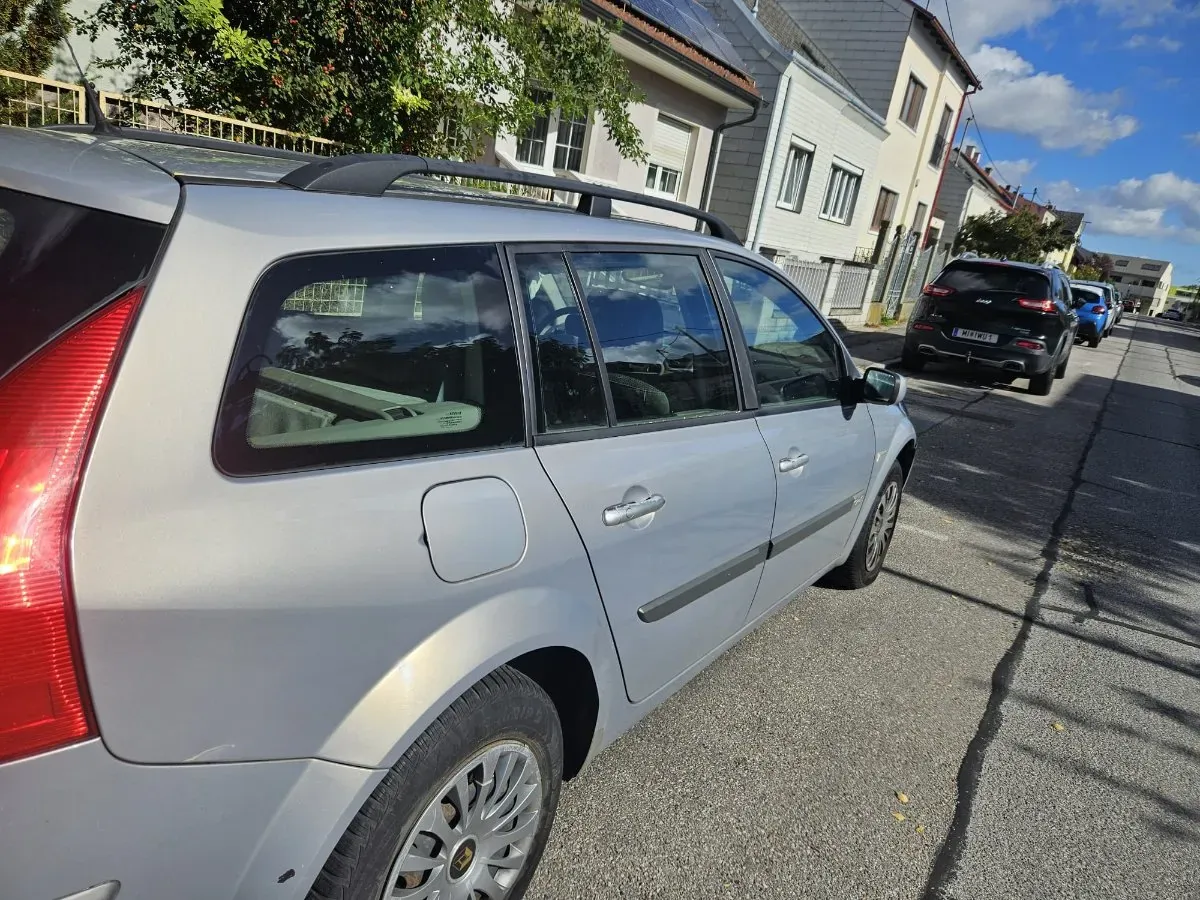 Renault Megane 2003 photo 2