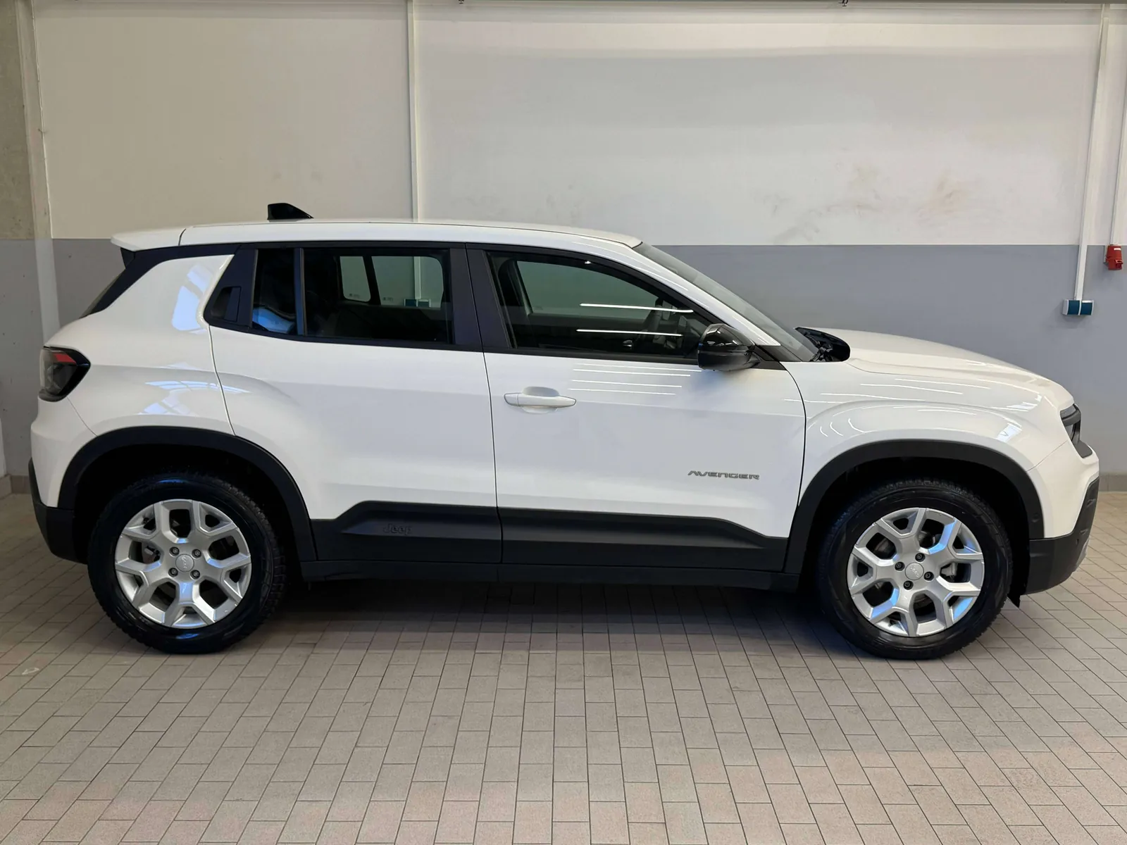 Jeep Avenger Altitude 2025 photo 3