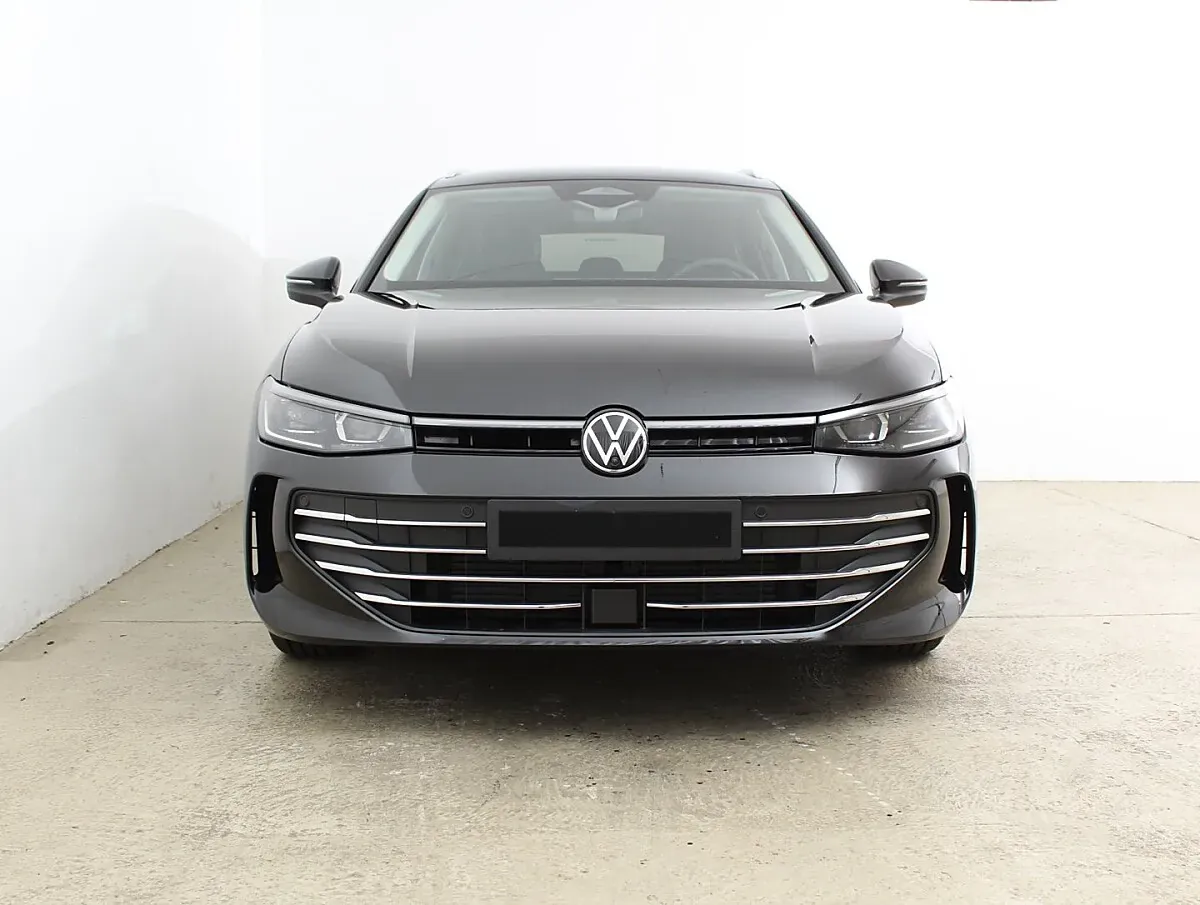 Volkswagen Passat 2025 photo 2