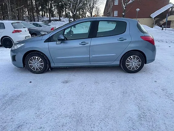 Peugeot 308 2011 photo 5