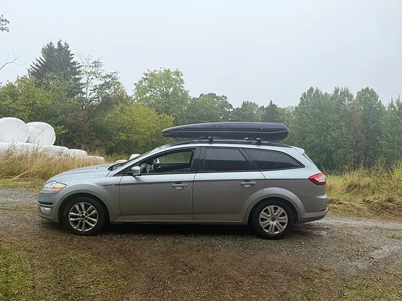 Ford Mondeo 2011 photo 2