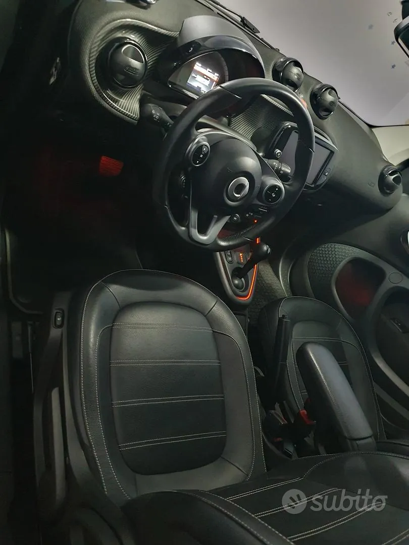 Smart Fortwo 2021 photo 3