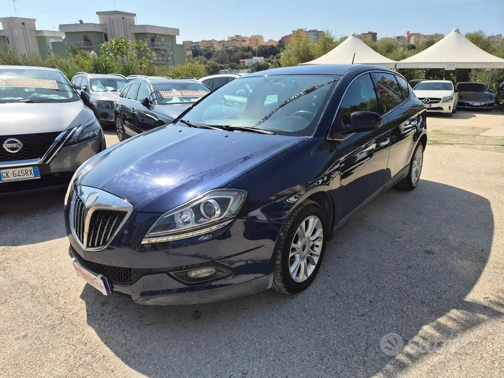 Lancia Delta 2011 photo 2