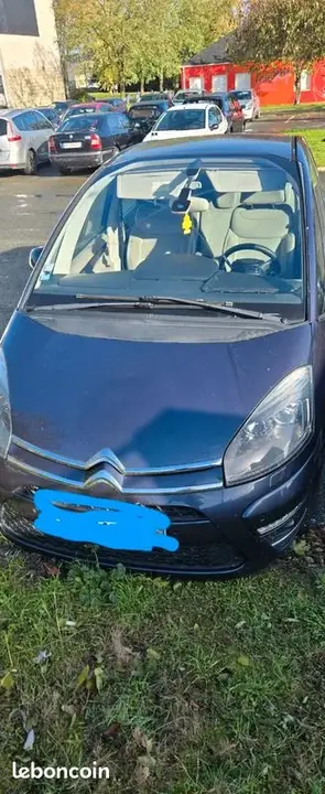 Citroen C4 Picasso 2011 photo 2