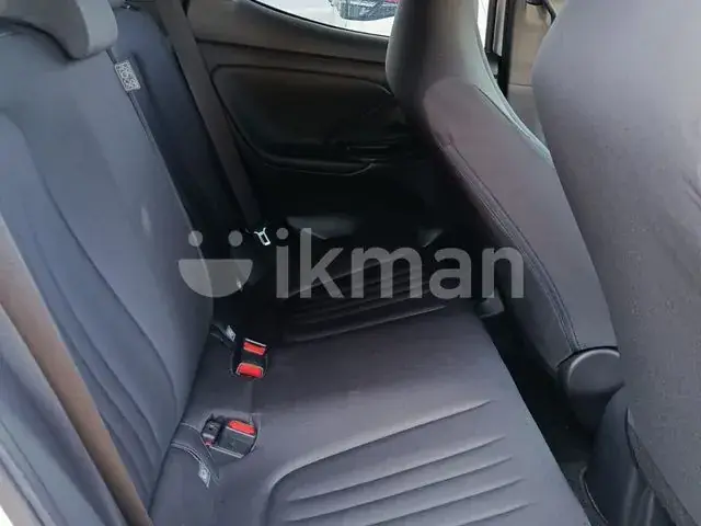 Toyota Yaris 2024 photo 3