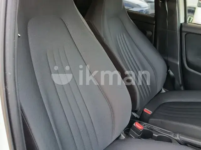 Toyota Yaris 2024 photo 4