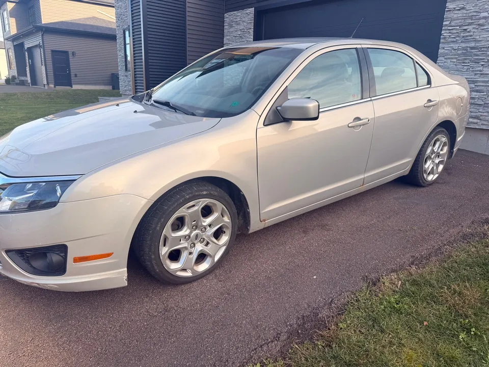 Ford Fusion 2010 photo 4