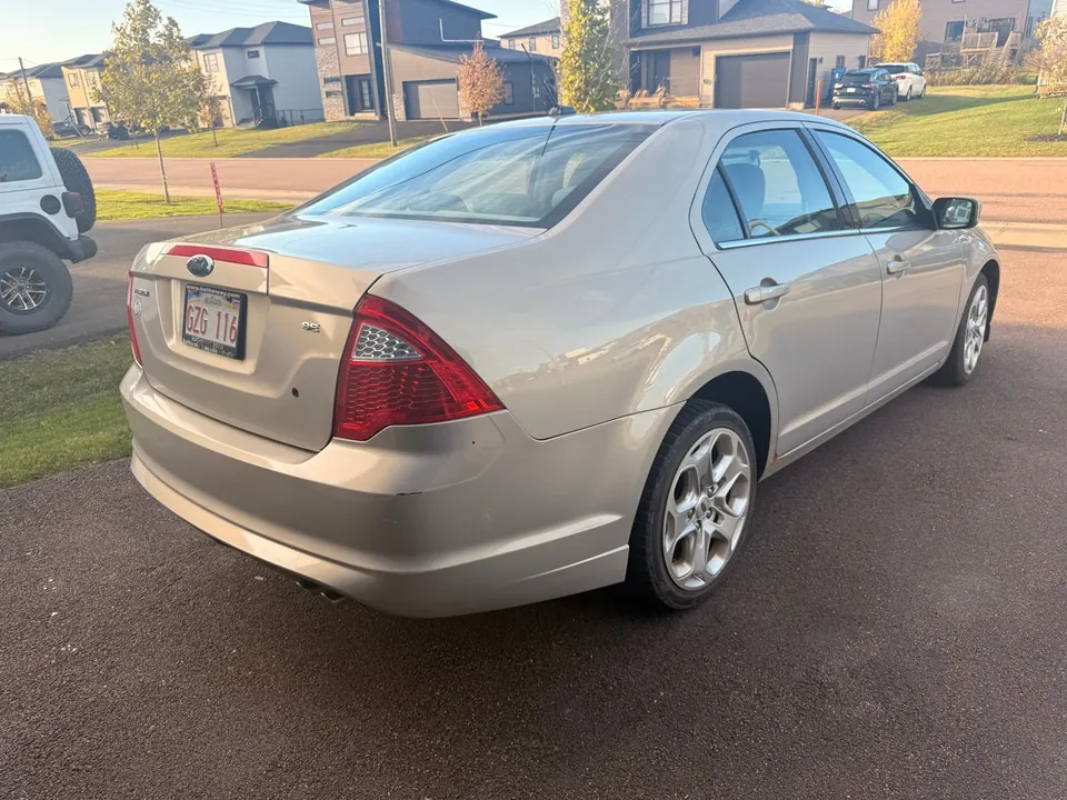 Ford Fusion 2010 photo 2