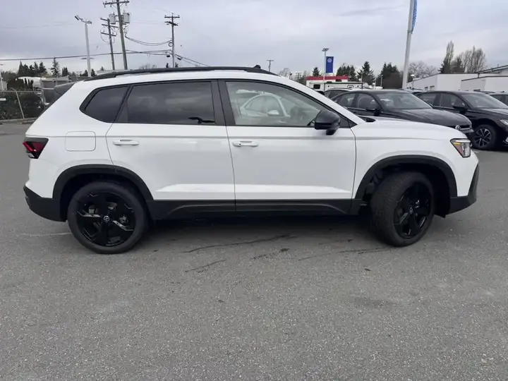 Volkswagen Taos 2026 photo 3