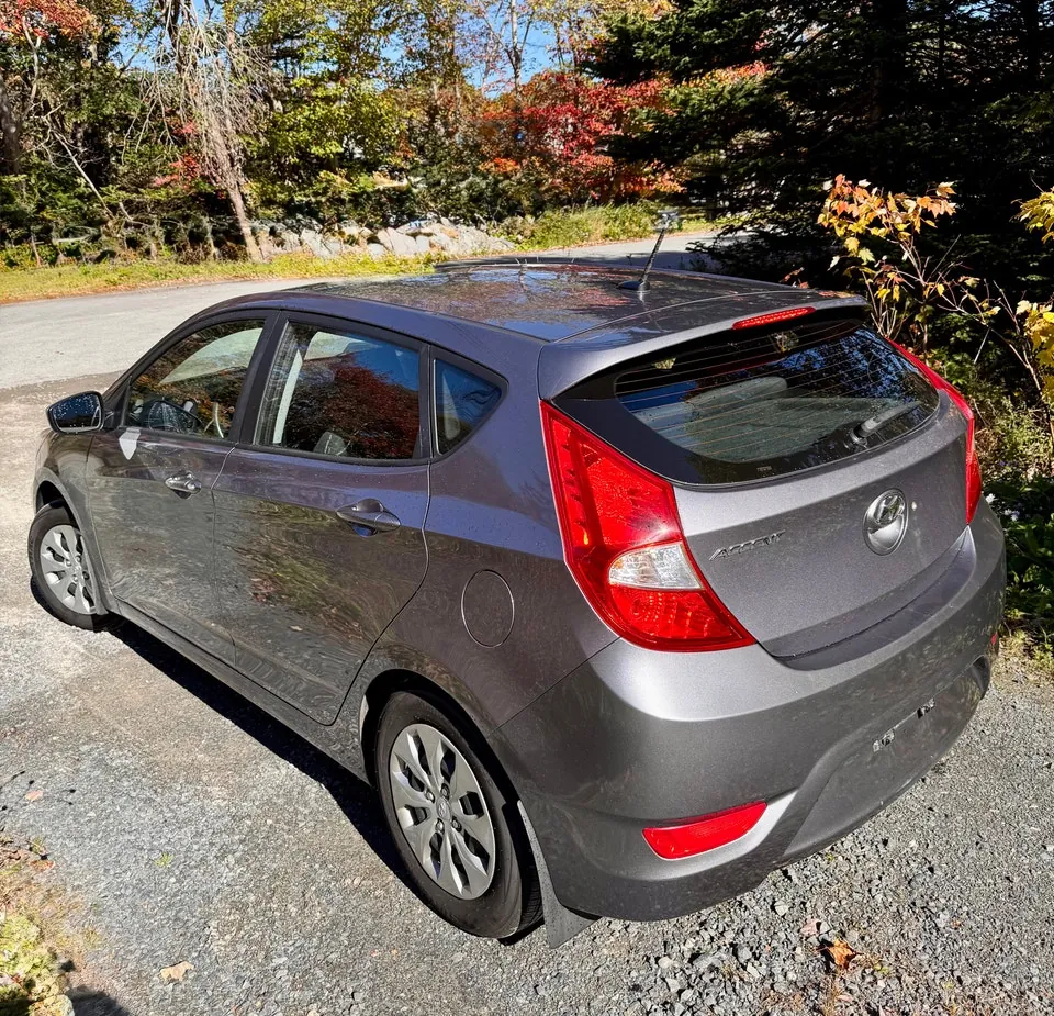 Hyundai Accent 2016 photo 2