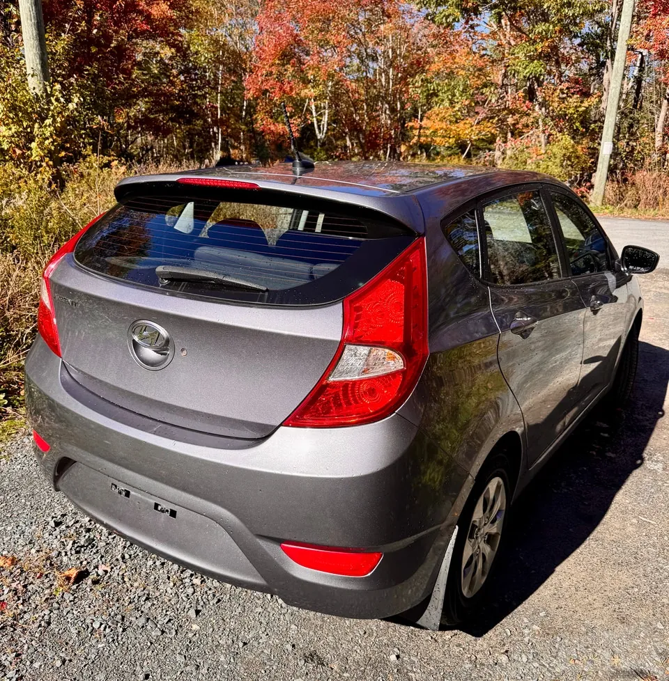 Hyundai Accent 2016 photo 3