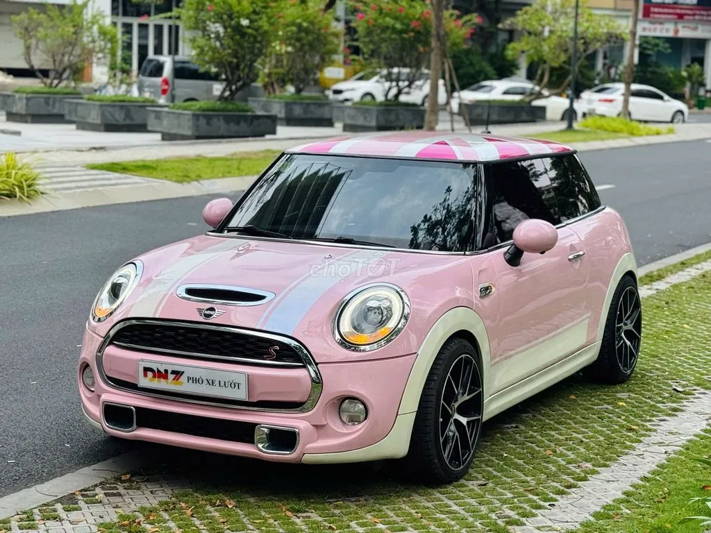 Mini Cooper S 2019 photo 3