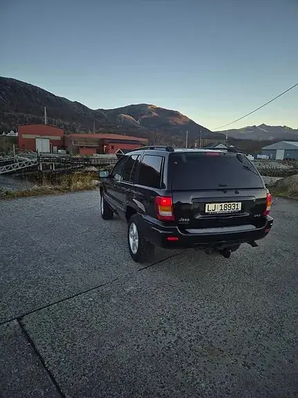 Jeep Grand Cherokee 2004 photo 3