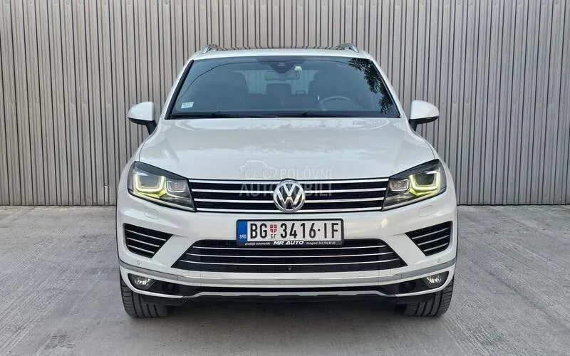 Volkswagen Touareg 2015 photo 2