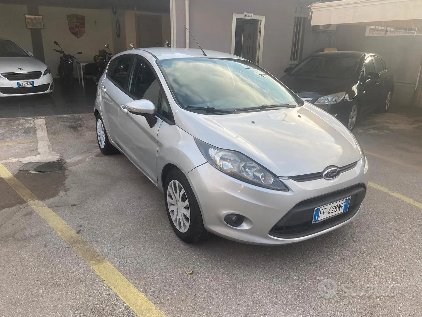 Ford Fiesta 2010 photo 3