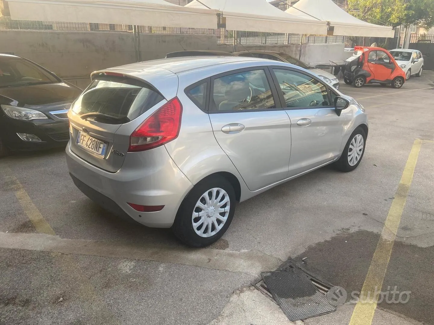 Ford Fiesta 2010 photo 4