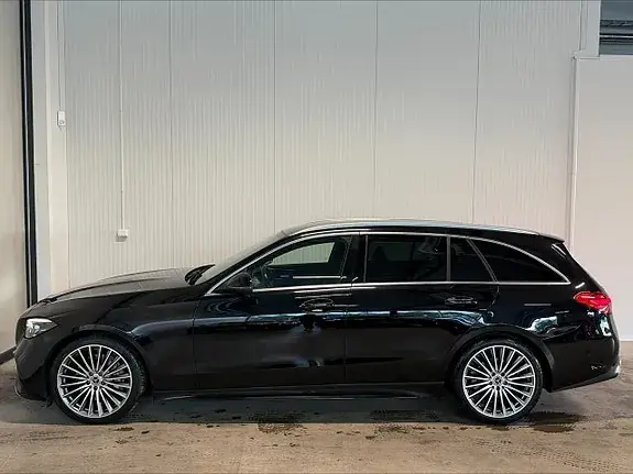 Mercedes-Benz C220 2024 photo 5