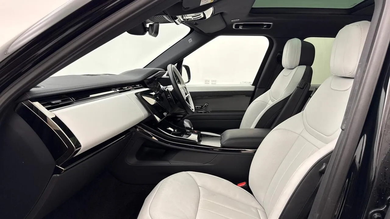 Land Rover Range Rover Sport 2025 photo 3