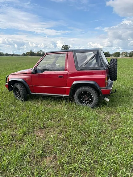 Suzuki Vitara 1990 photo 3