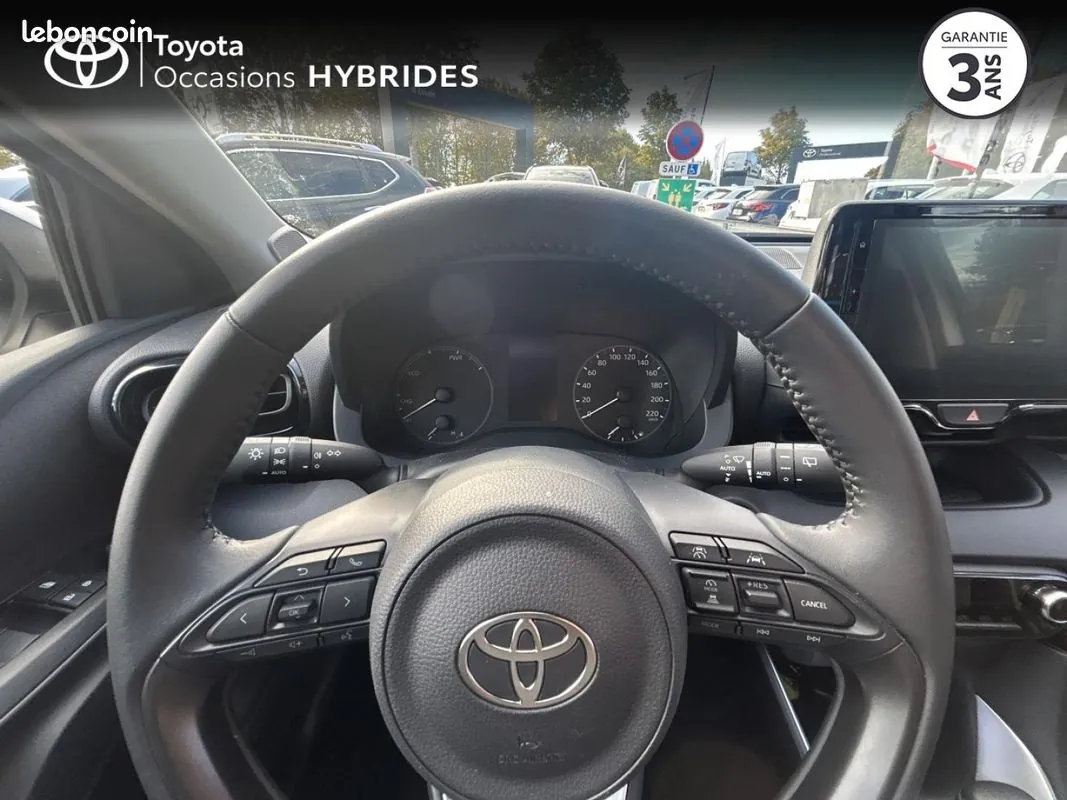 Toyota Yaris 2025 photo 5