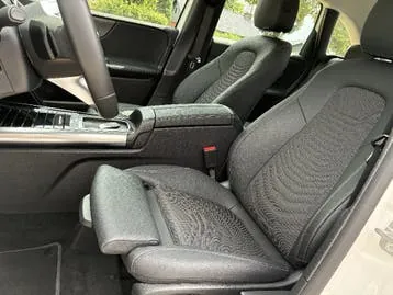 Mercedes-Benz B-Class 2024 photo 2