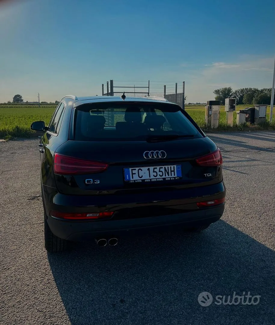 Audi Q3 2016 photo 2