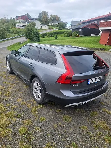 Volvo V90 Cross Country 2019 photo 2