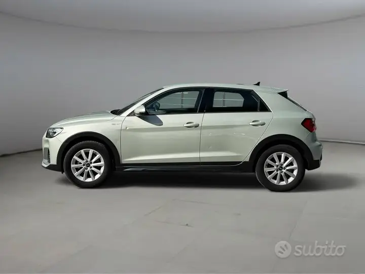 Audi A1 2023 photo 3