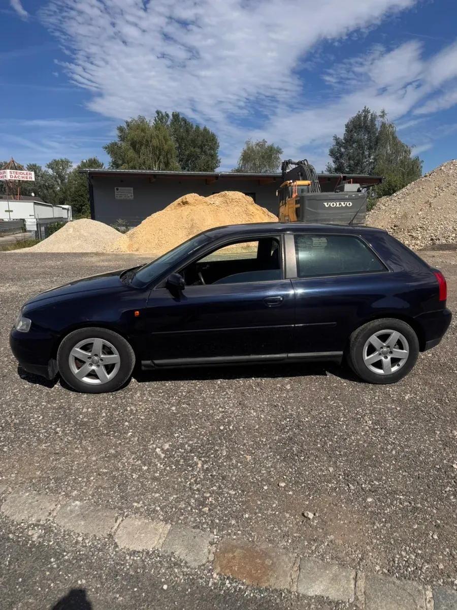 Audi A3 1999 photo 2