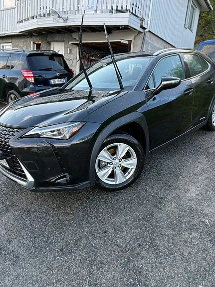 Lexus Ux250H 2021 photo 2