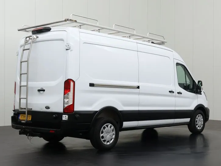 Ford Transit 2023 photo 2