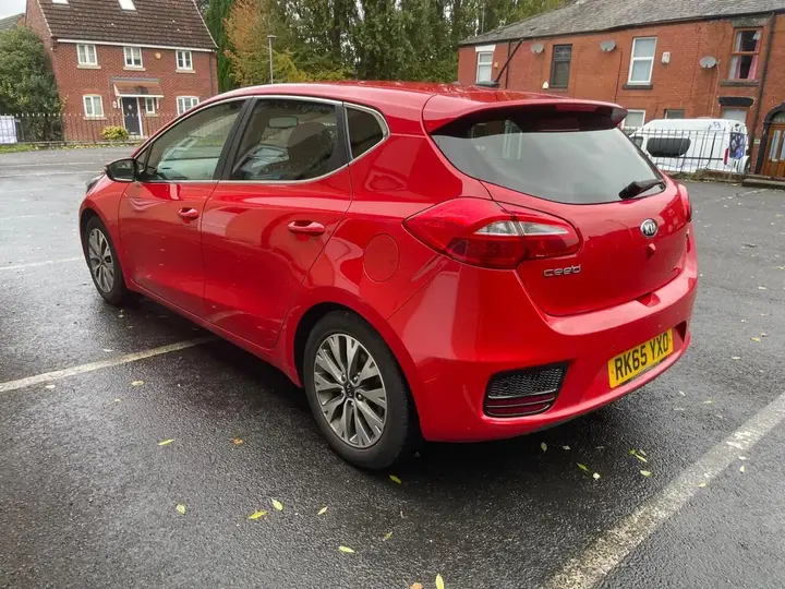 Kia Ceed 2015 photo 4