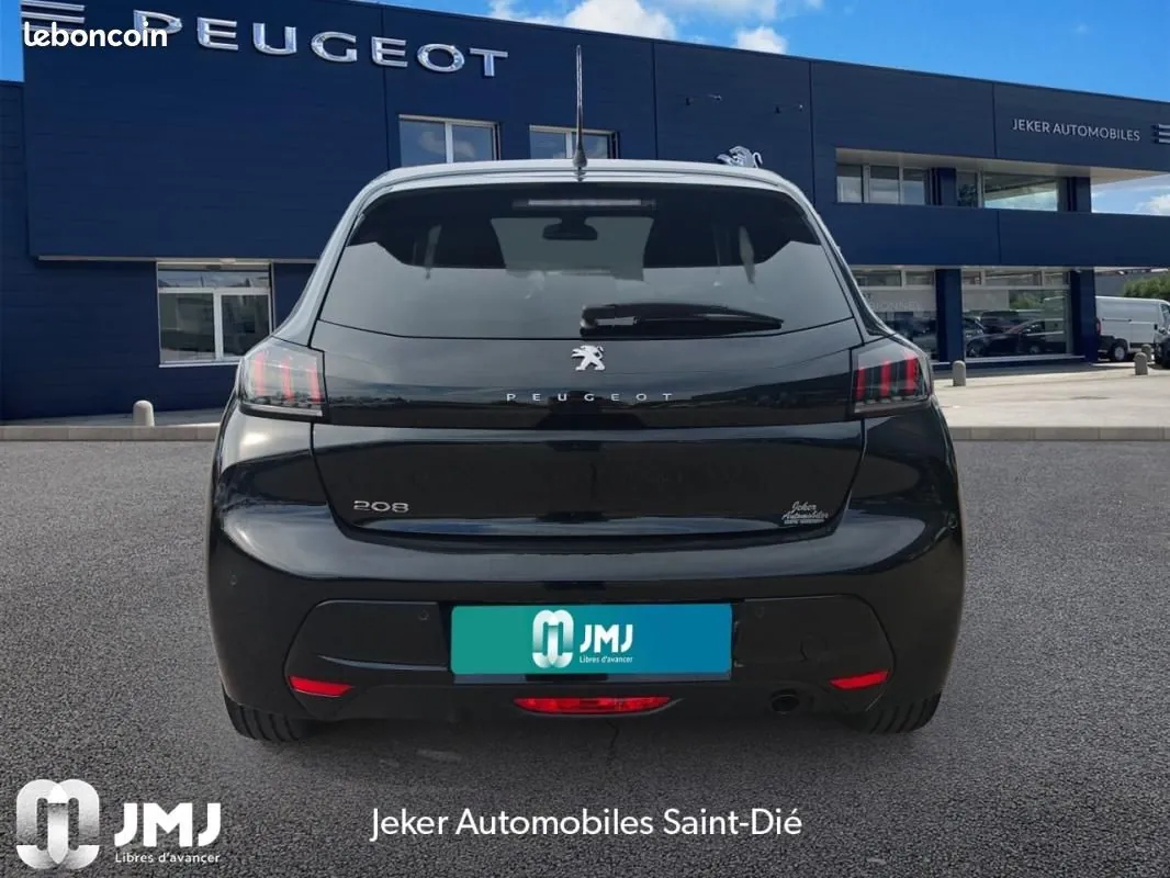 Peugeot 208 2023 photo 3