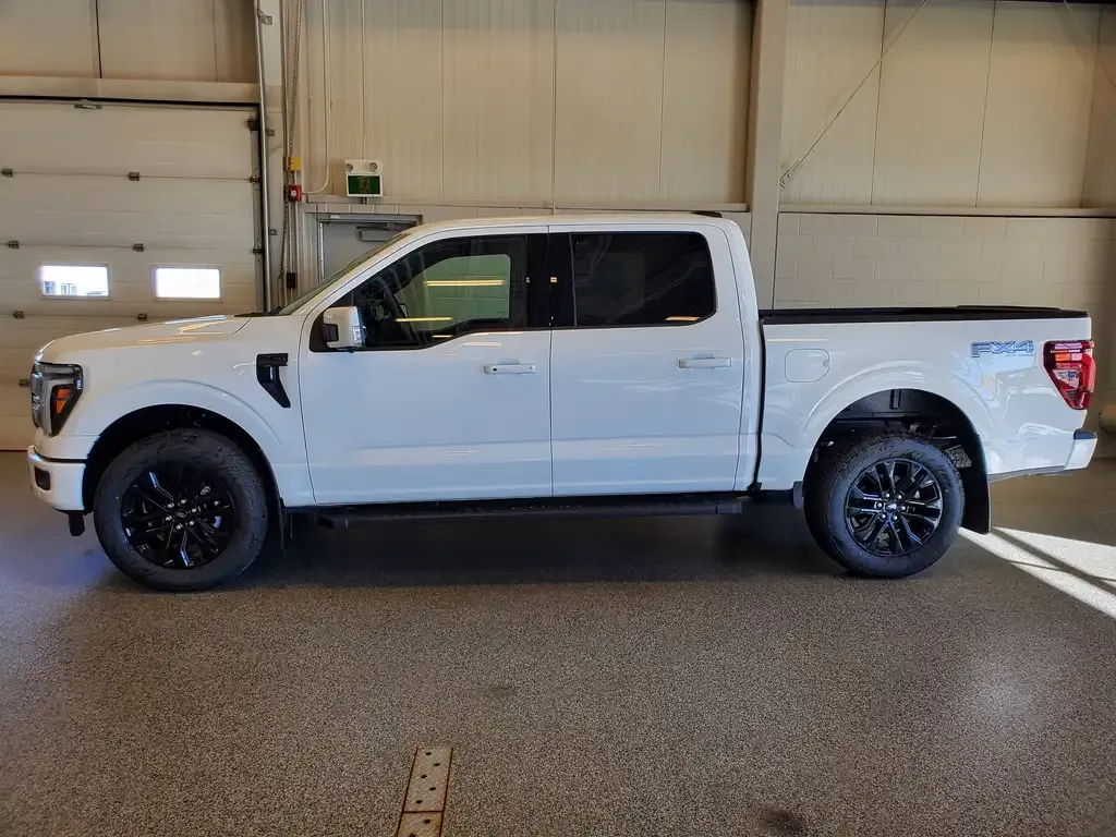 Ford F-150 2026 photo 2