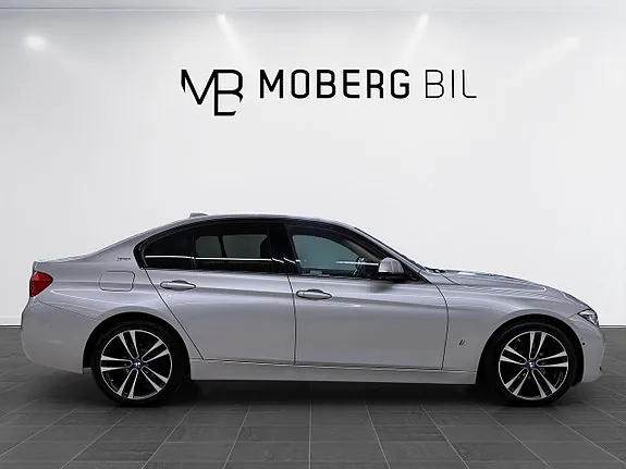 BMW 330E 2018 photo 4