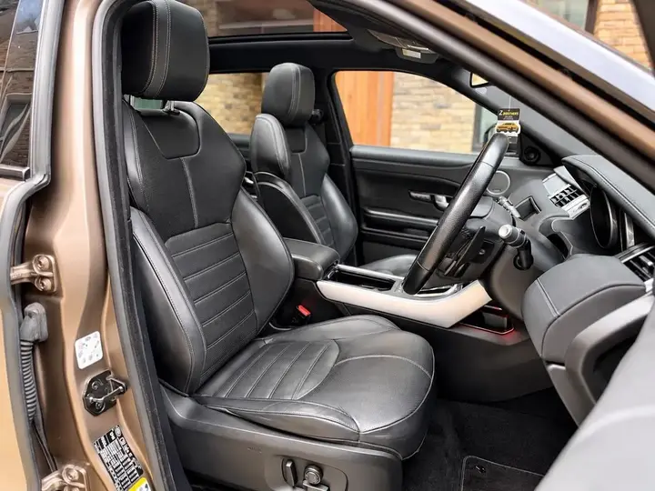 Land Rover Range Rover Evoque 2017 photo 2