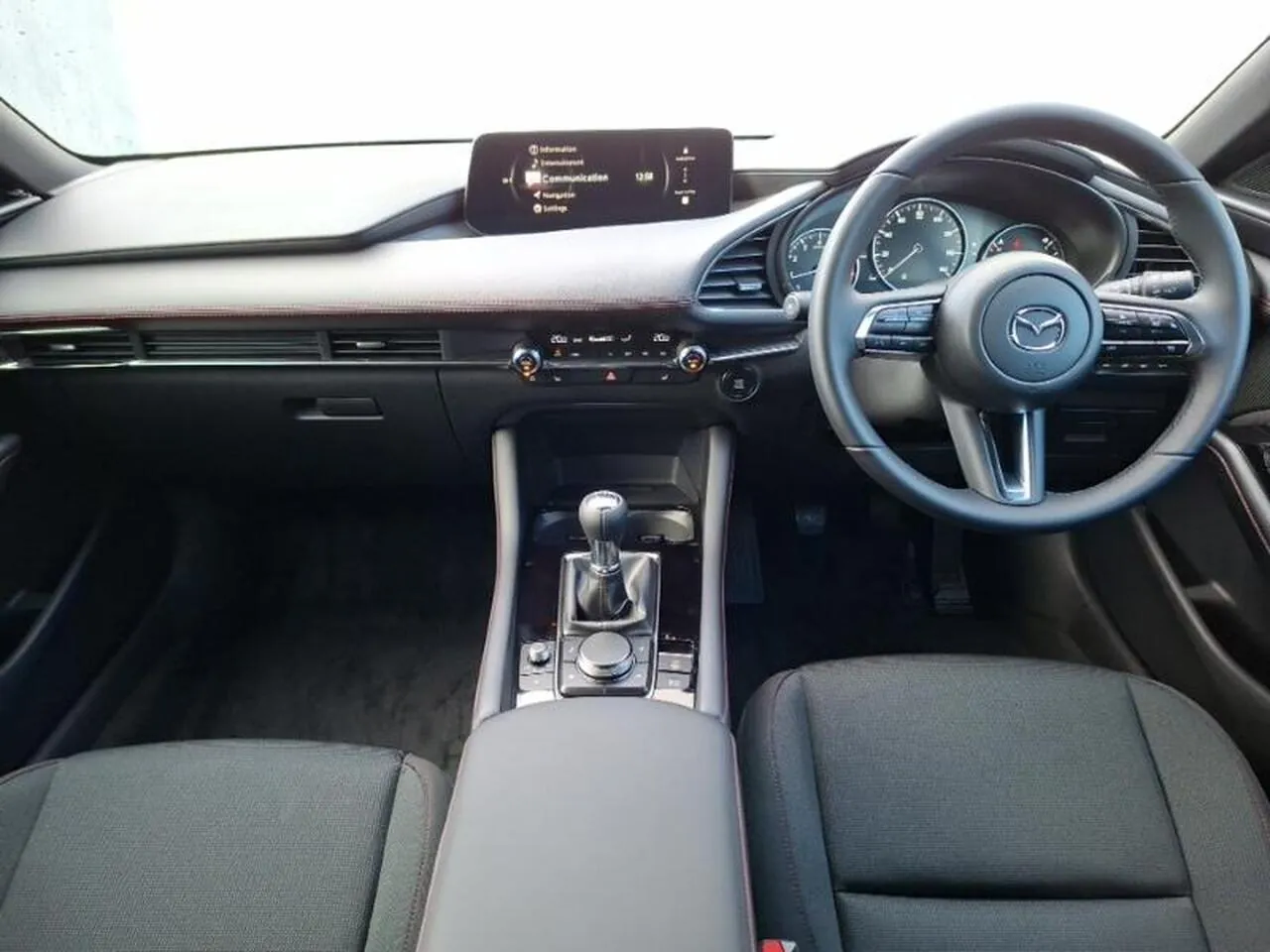 Mazda Mazda3 2026 photo 3