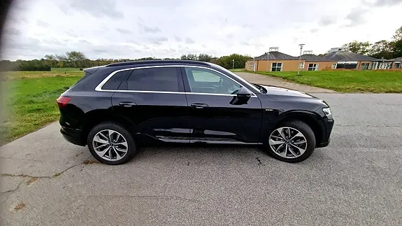Audi E-Tron 2021 photo 4