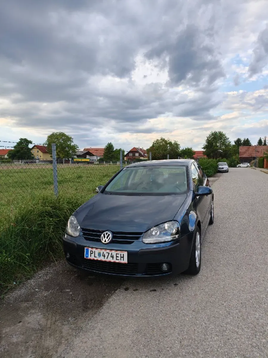 Volkswagen Golf 2004 photo 2
