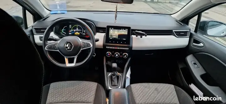 Renault Clio 2023 photo 3