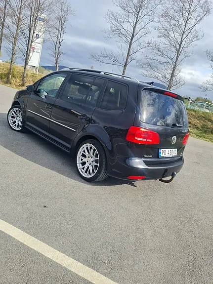 Volkswagen Touran 2013 photo 3