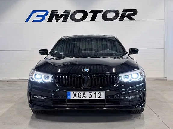 BMW 520I 2018 photo 2