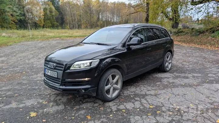 Audi Q7 2008 photo 2