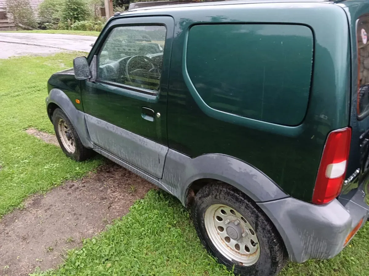 Suzuki Jimny 2006 photo 3